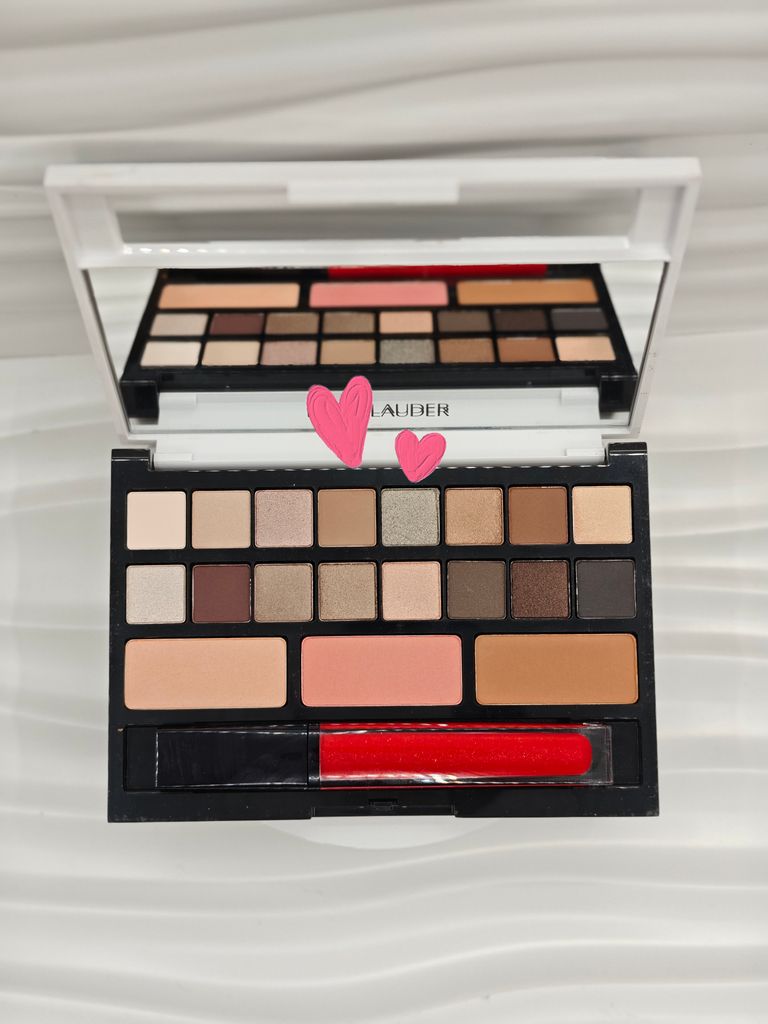 Estée Lauder Pure Color Envy Sculpting Eyeshadow, Blush, and Lip Gloss palette featuring a neutral color story