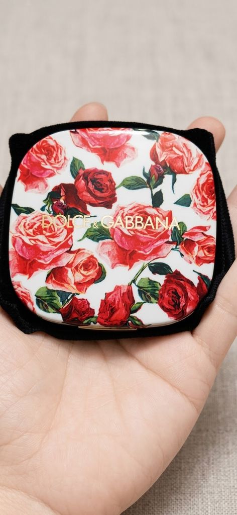 GUCCI blush of Roses Luminous Cheek Colour 