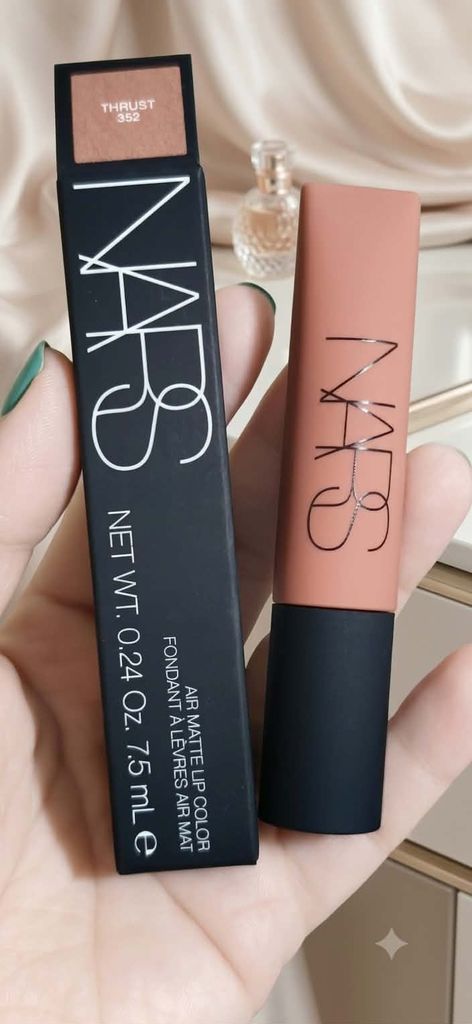 NARS Air Matte Lip Color Thrust (352)