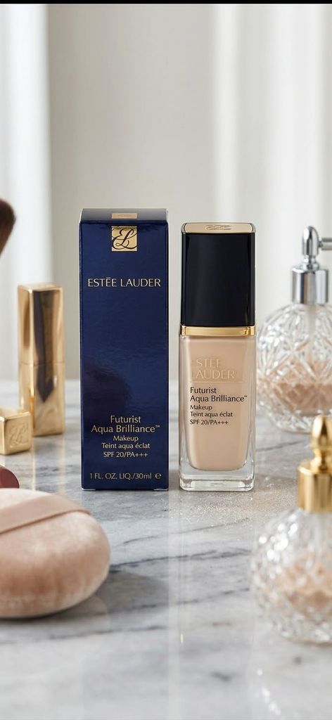 Estée Lauder Futurist Aqua Brilliance™ Makeup SPF 20/PA+++